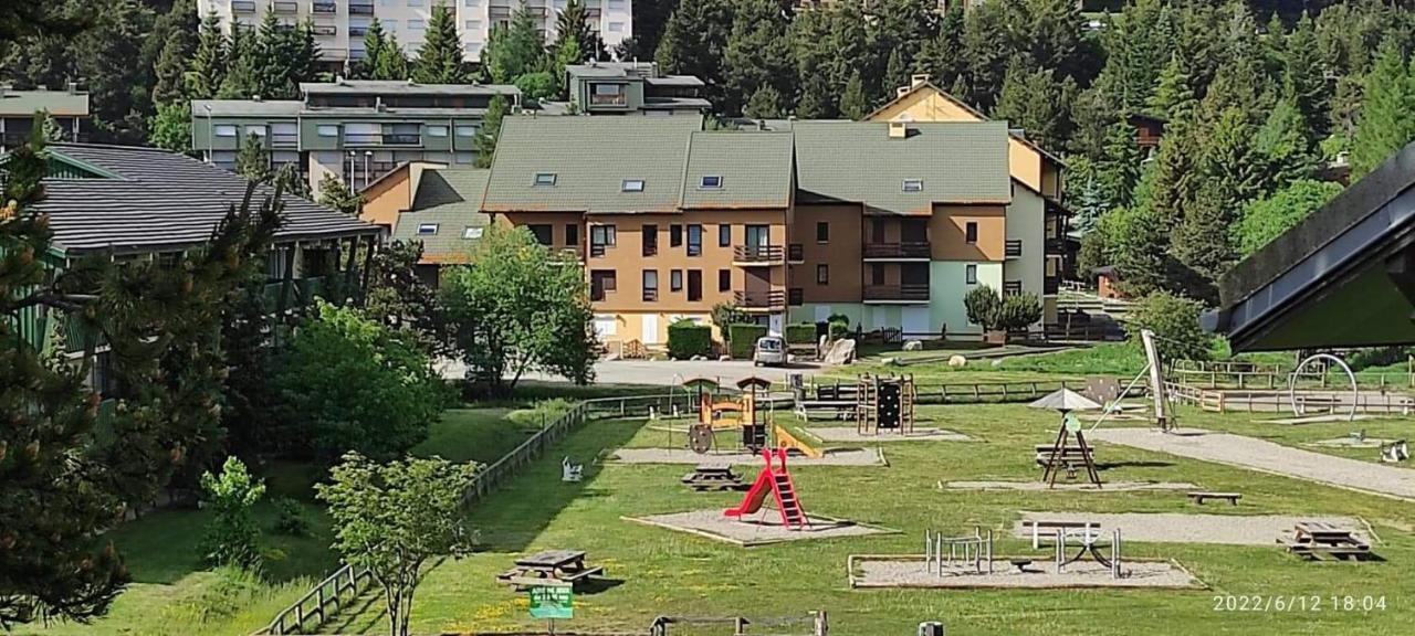 Apt Confortable Au Pied Des Pistes Et De La Foret Bolquere Bagian luar foto