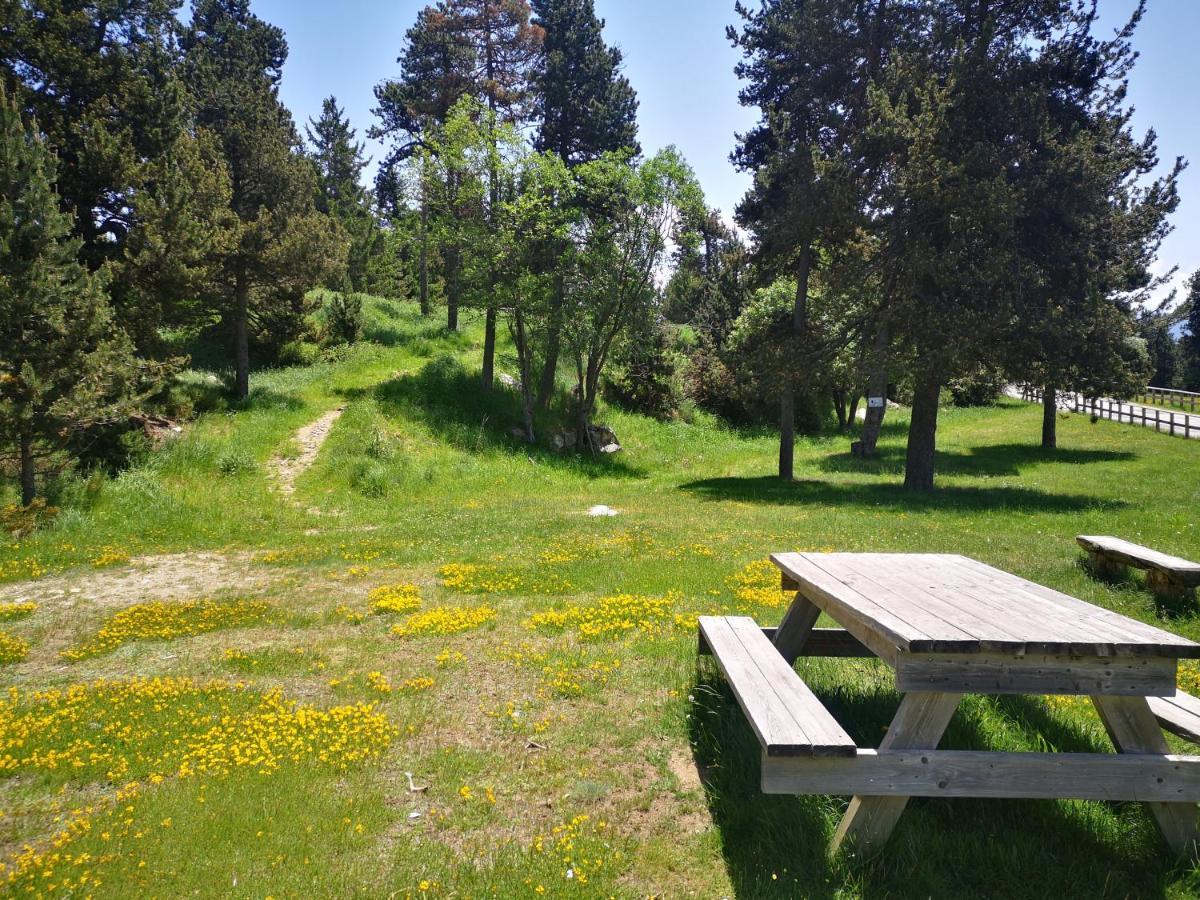 Apt Confortable Au Pied Des Pistes Et De La Foret Bolquere Bagian luar foto